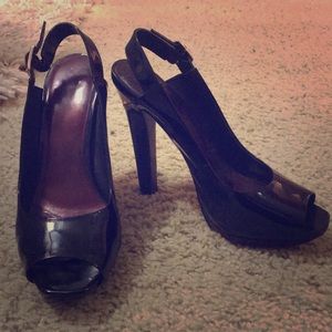 Jessica Simpson black heels